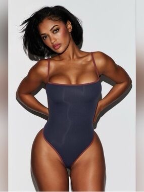 SKIMS Fits Everybody Body Suit Navy and Red Trim SIZE XS